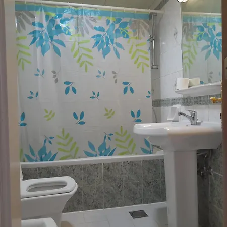 Double Room With Shared Bathroom - No Parking Space Abu Dhabi Exterior photo