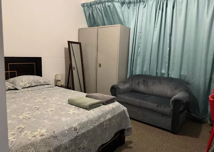 Double Room With Shared Bathroom - No Parking Space
